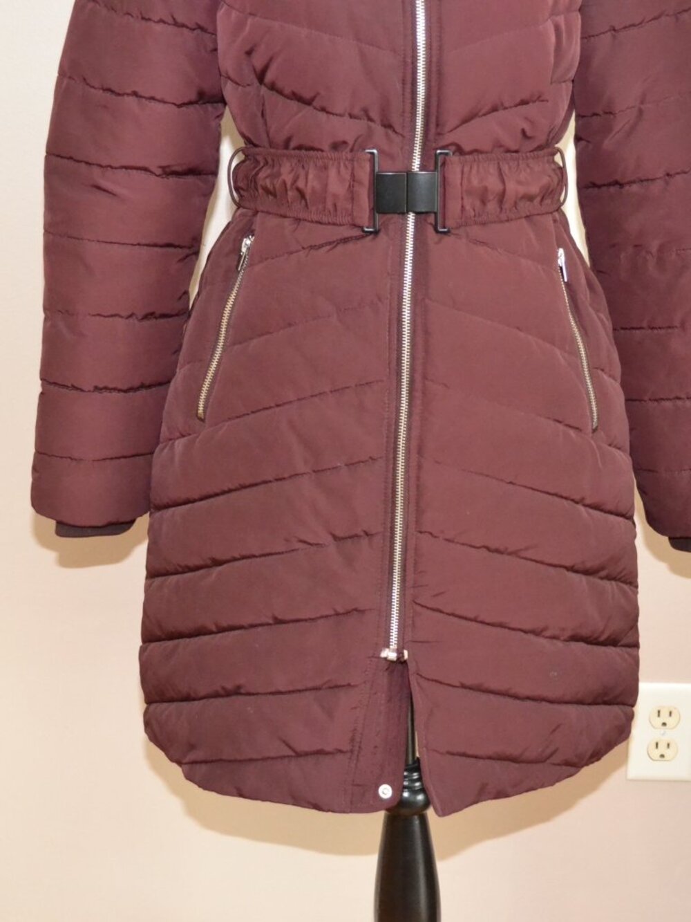 Express Maroon Belted Long Puffer Coat w Detachable Faux Fur Hood sz Small - Picture 4 of 13